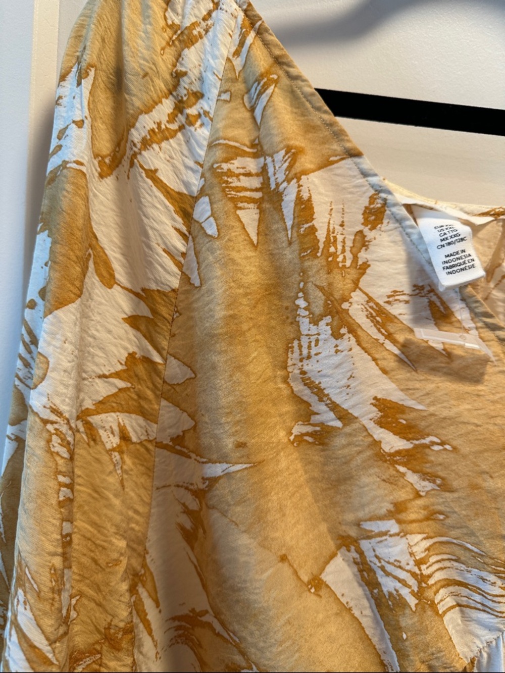 H&M Cream and Yellow Printed V-Neck Babydoll Mini Dress - Picture 4 of 8